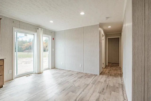 $399,900 | 72 Diamondback Drive, Rochester, NH 03868