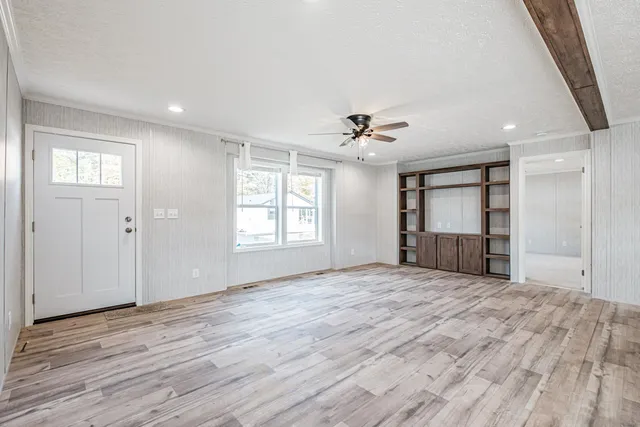 $399,900 | 72 Diamondback Drive, Rochester, NH 03868