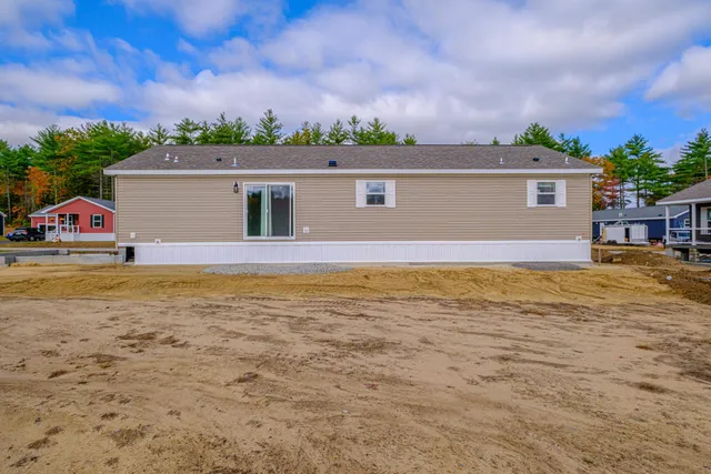 $399,900 | 72 Diamondback Drive, Rochester, NH 03868