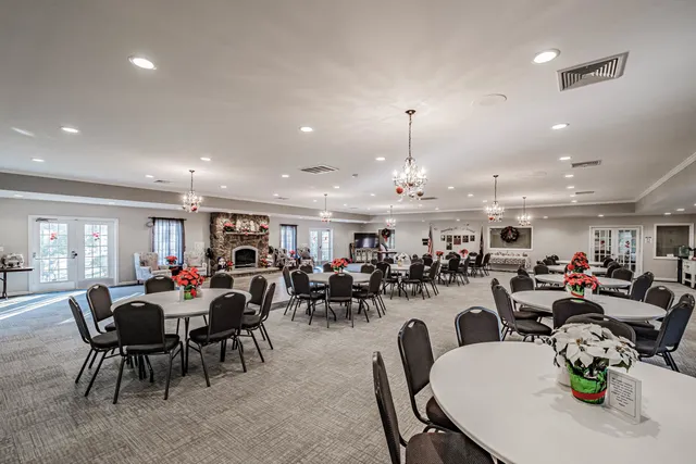 $399,900 | 72 Diamondback Drive, Rochester, NH 03868