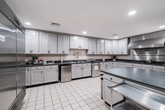 $399,900 | 72 Diamondback Drive, Rochester, NH 03868