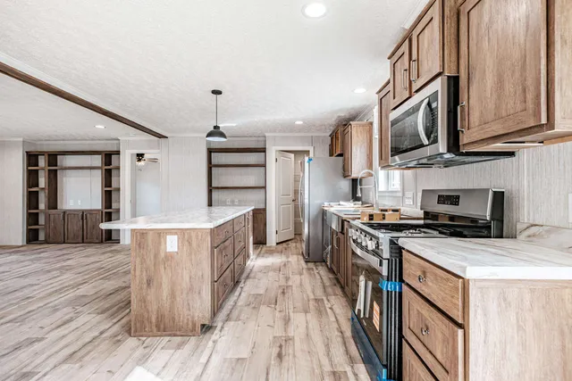 $399,900 | 72 Diamondback Drive, Rochester, NH 03868