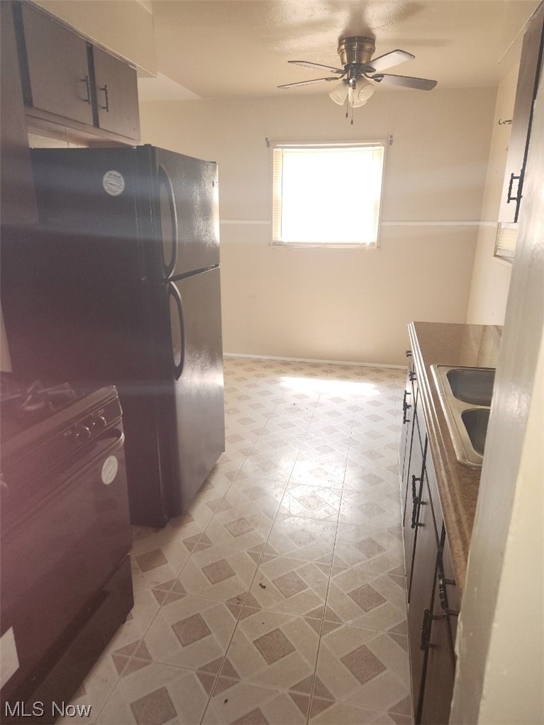 19113 Firwood Road Cleveland, OH 44110 - Photo 6 of 15