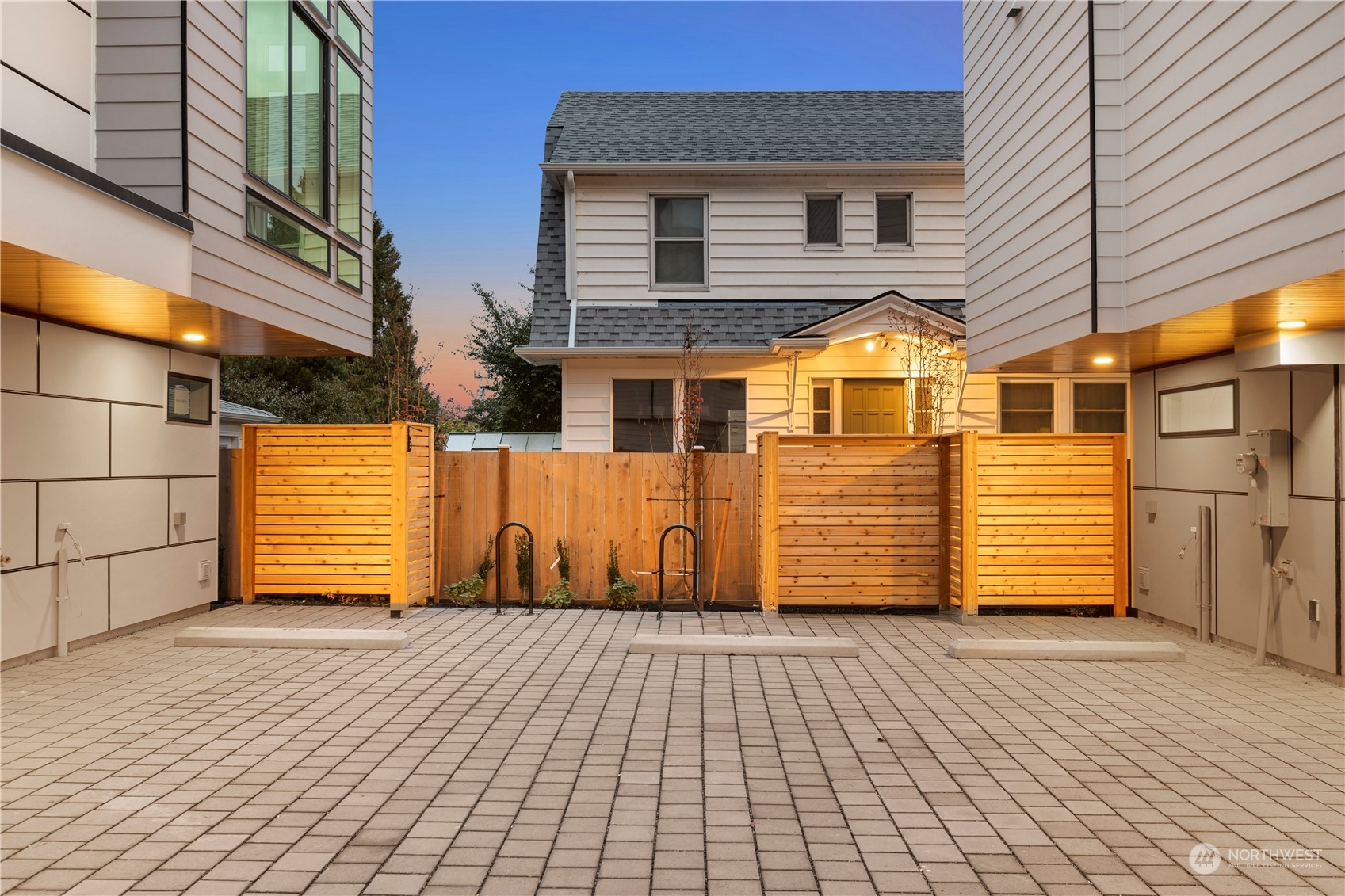 508 North 48th Street Seattle, WA 98103 - Photo 35 of 38 a view of a house with a door