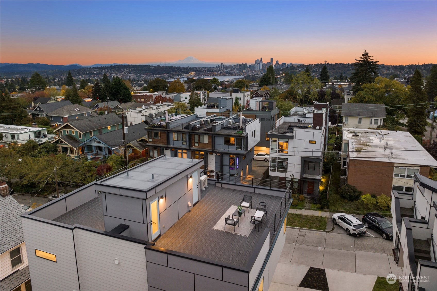 508 North 48th Street Seattle, WA 98103 - Photo 38 of 38 a view of a city