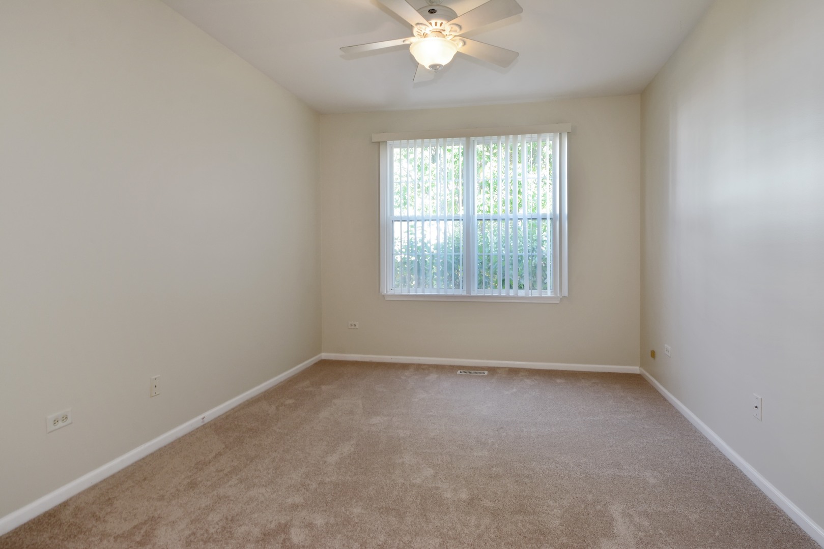 2458 Golf Ridge Circle, Unit 2458 Naperville, IL 60563 - Photo 5 of 9