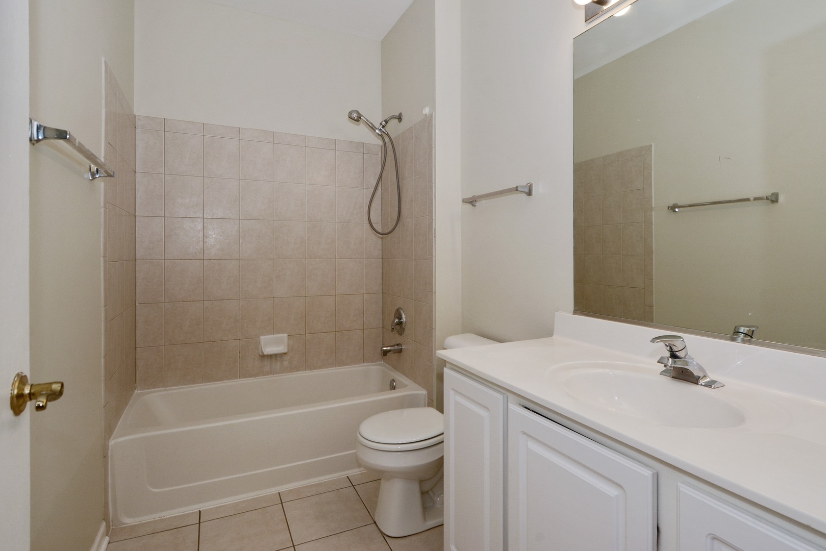 2458 Golf Ridge Circle, Unit 2458 Naperville, IL 60563 - Photo 6 of 9