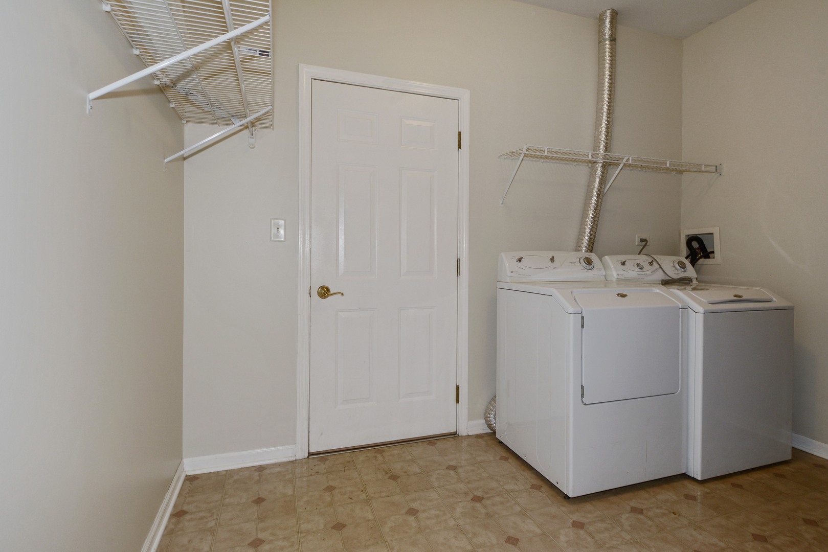 2458 Golf Ridge Circle, Unit 2458 Naperville, IL 60563 - Photo 9 of 9