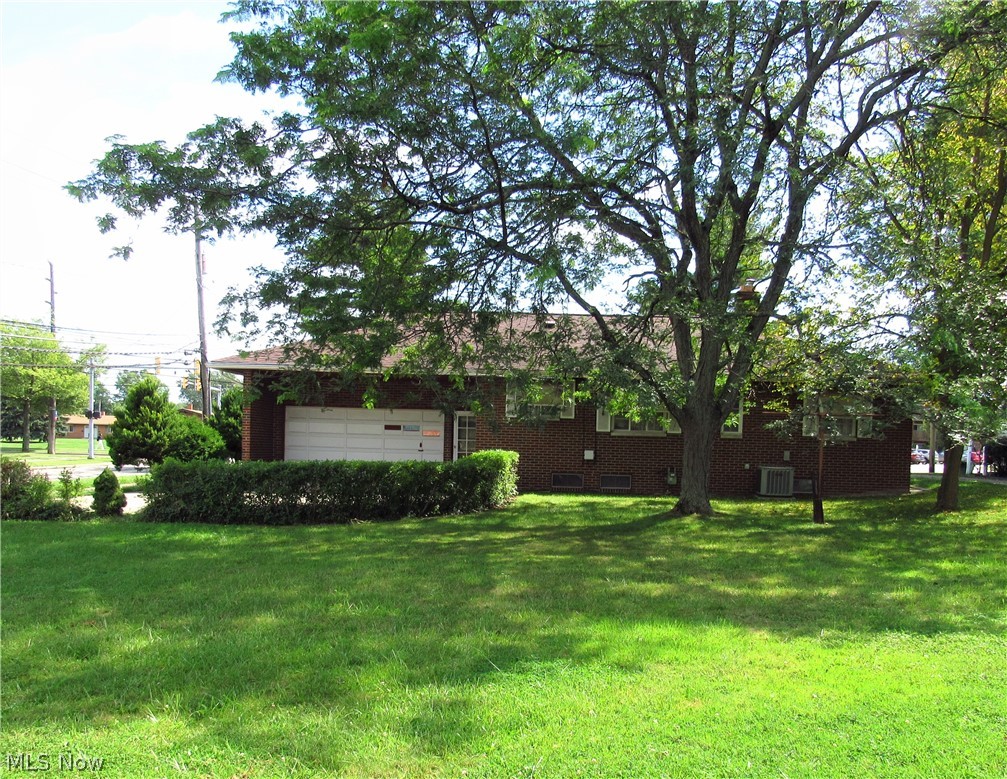 6890 York Road Parma Heights, OH 44130 - Photo 12 of 13