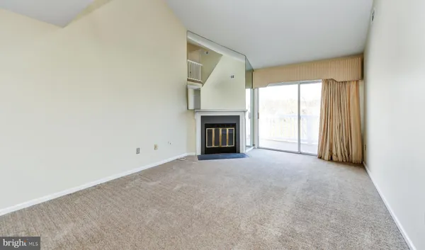 $3,000 | 2810 Yarling Court, Falls Church, VA 22042
