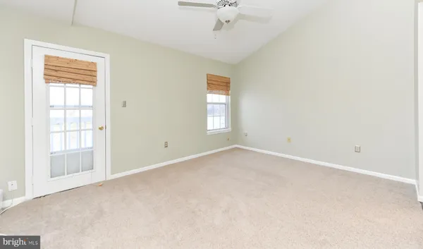 $3,000 | 2810 Yarling Court, Falls Church, VA 22042