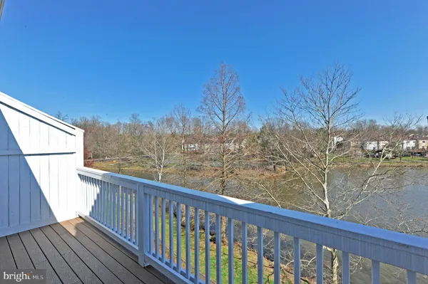 $3,000 | 2810 Yarling Court, Falls Church, VA 22042