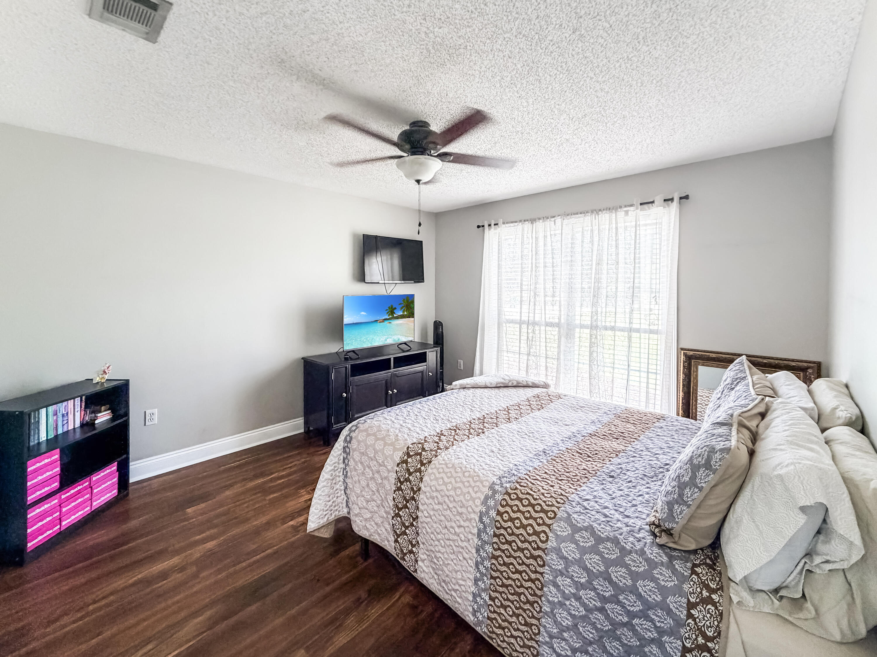 3003 Colonial Circle Crestview, FL 32539 - Photo 17 of 38 IMG_6863
