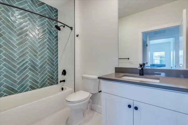 $4,000 | 3000 Duval Street, Unit 303, Austin, TX 78705