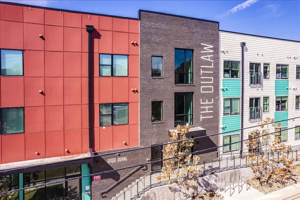 $4,000 | 3000 Duval Street, Unit 303, Austin, TX 78705