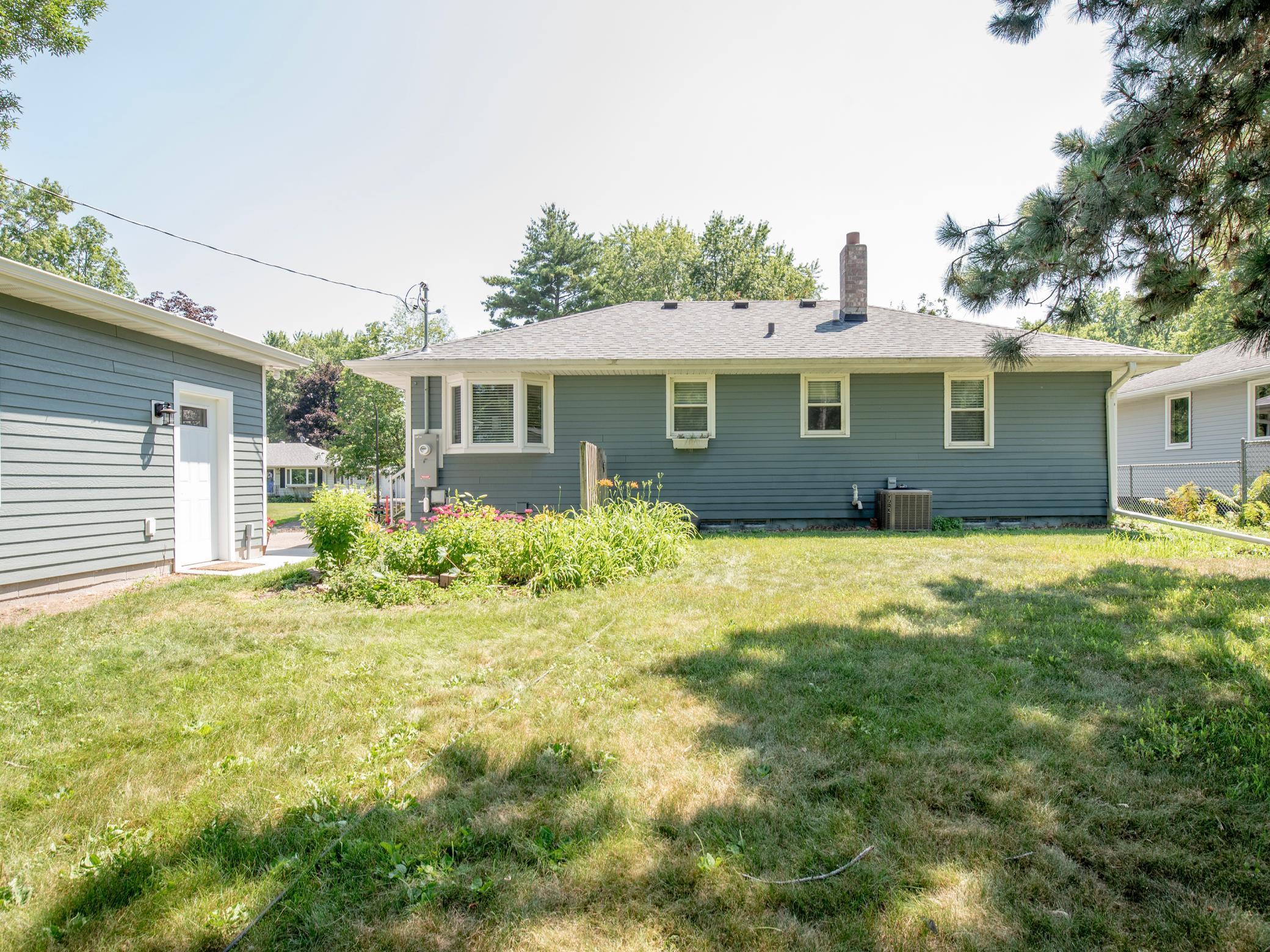 1663 Lois Drive Shoreview, MN 55126 - Photo 20 of 33 Gallery Image 20
