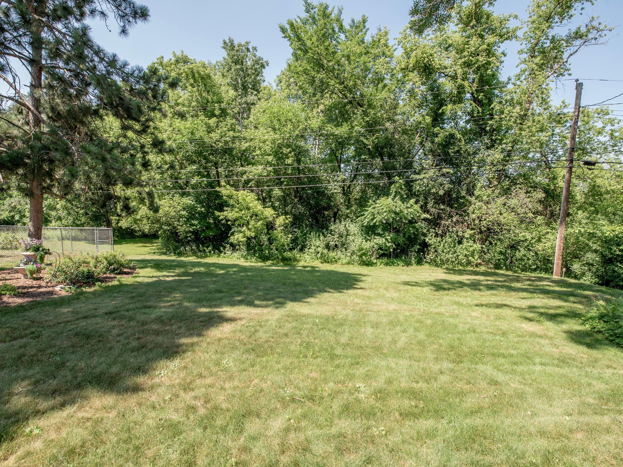 1663 Lois Drive Shoreview, MN 55126 - Photo 24 of 33 Gallery Image 24