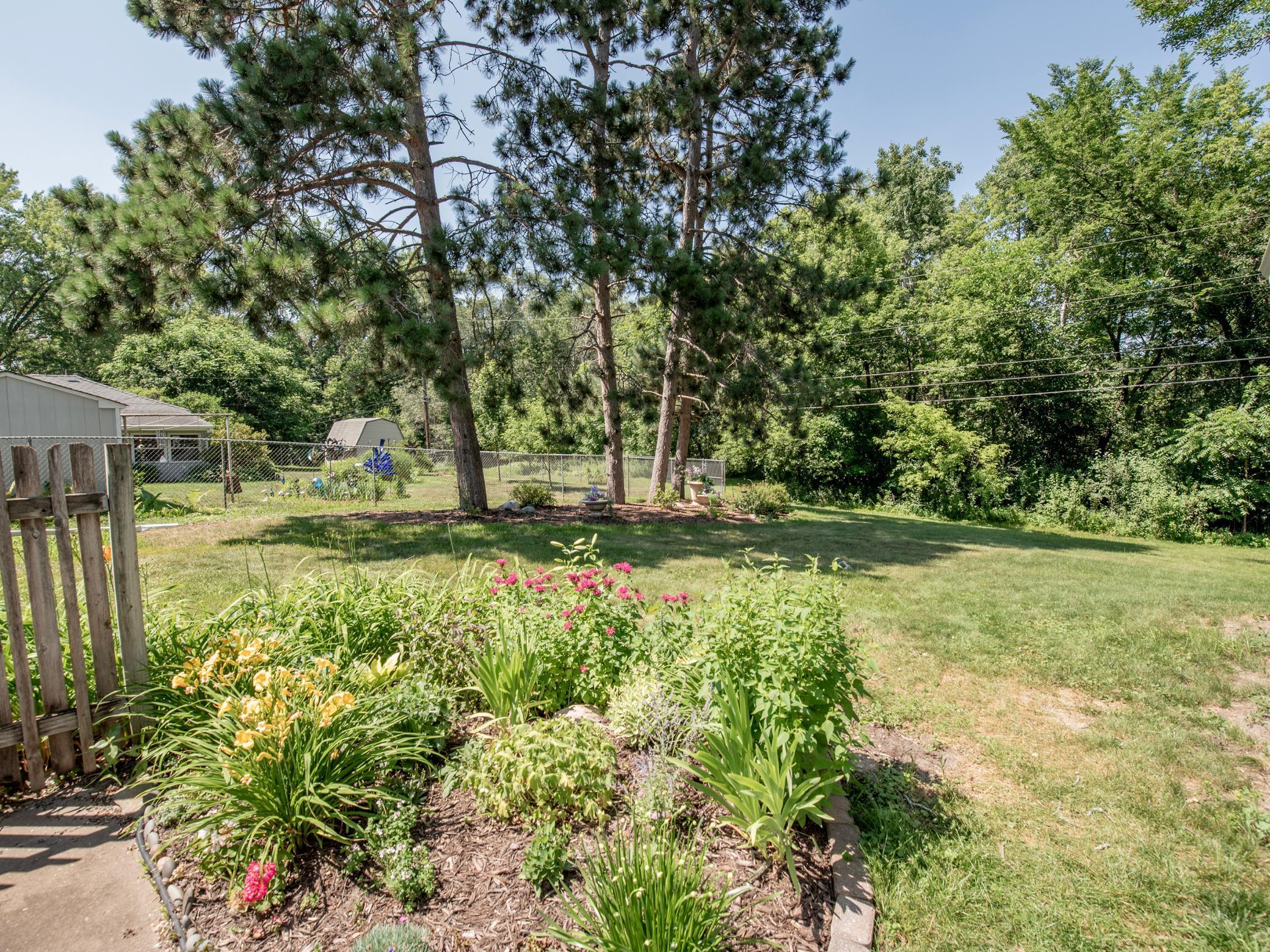1663 Lois Drive Shoreview, MN 55126 - Photo 26 of 33 Gallery Image 26