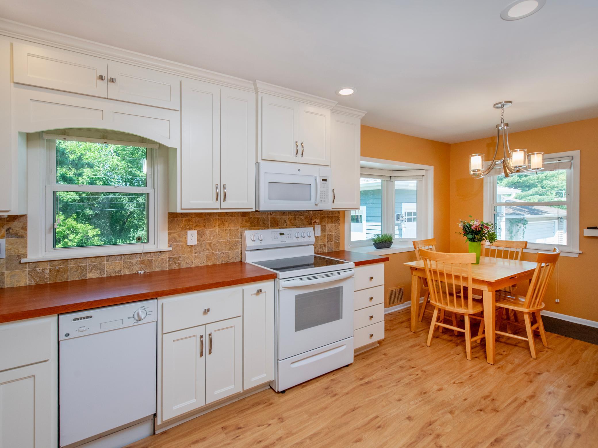1663 Lois Drive Shoreview, MN 55126 - Photo 9 of 33 Gallery Image 9