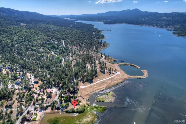 $395,900 | 39483 North Shore Drive, Fawnskin, CA 92333