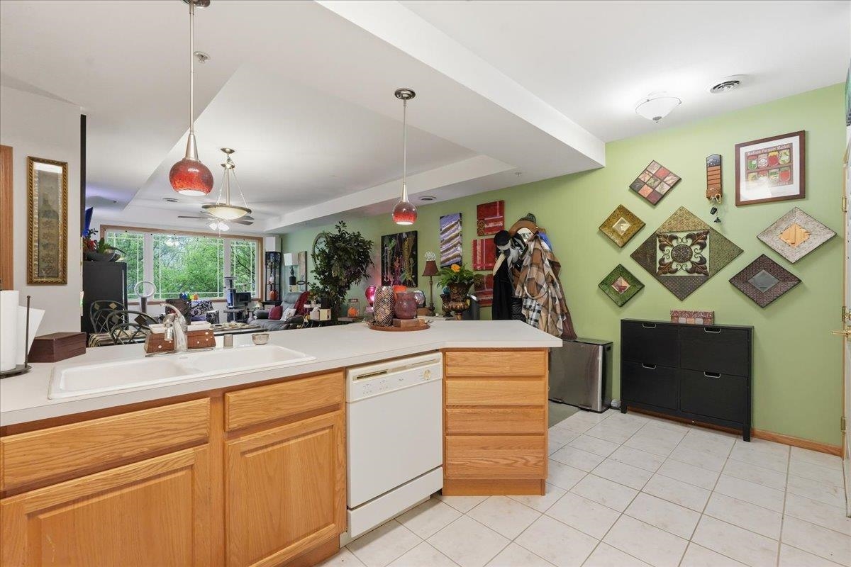 3001 Stratton Way, Unit 206 Madison, WI 53719 - Photo 11 of 28