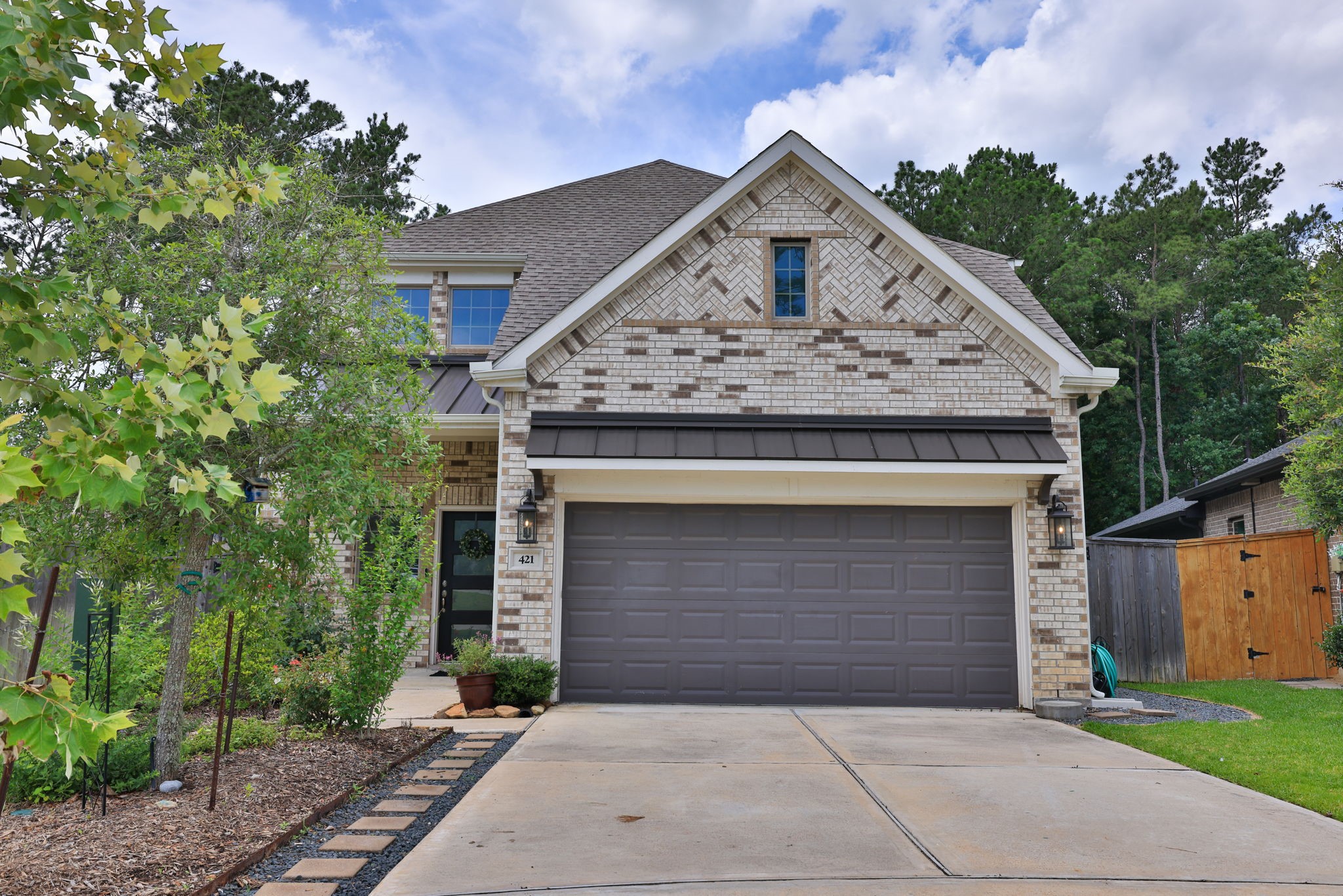 421 Rise Lane Montgomery, TX 77316 - Photo 2 of 50