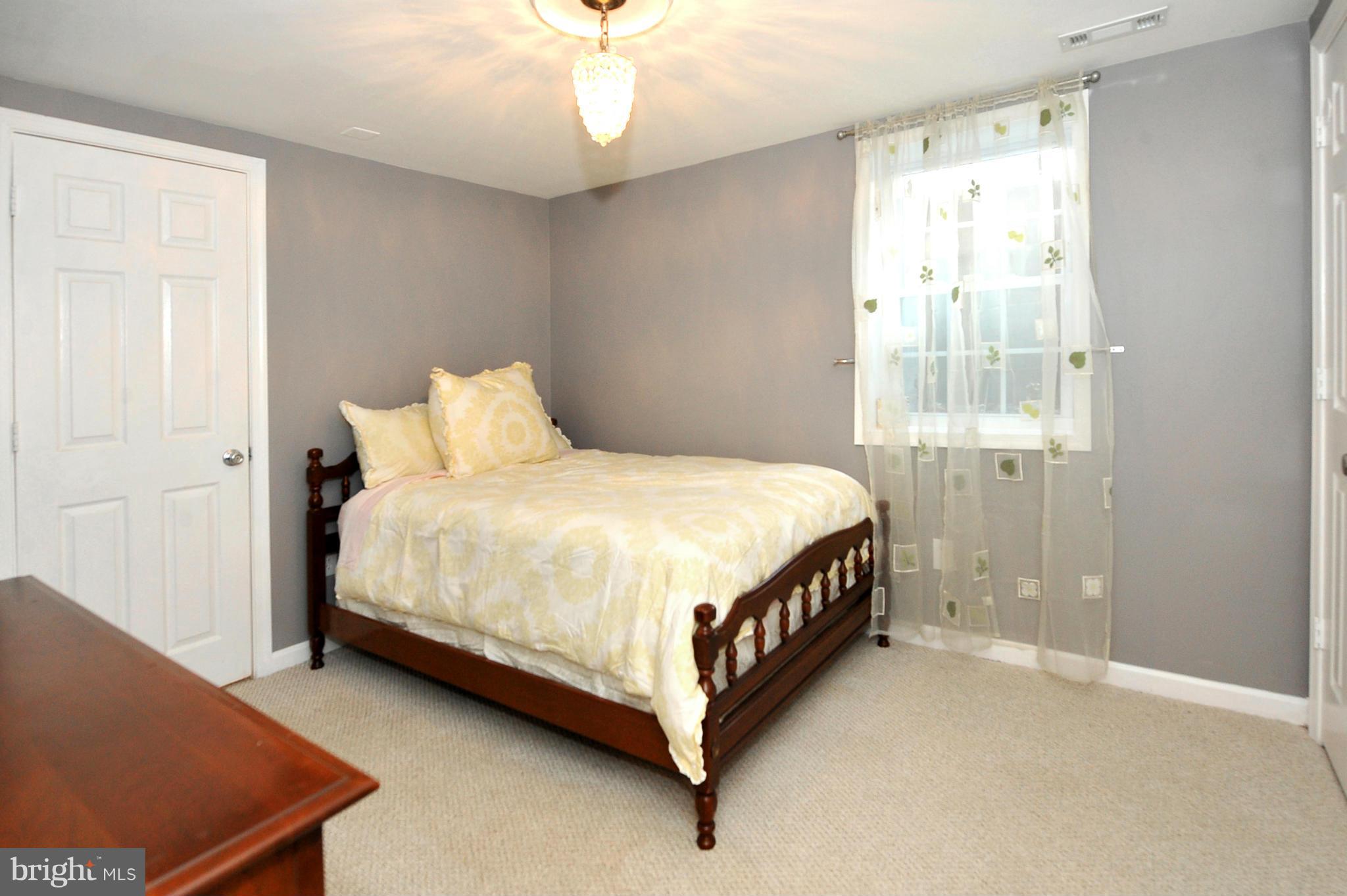 11525 Soward Drive Silver Spring, MD 20902 - Photo 20 of 27 Bedroom