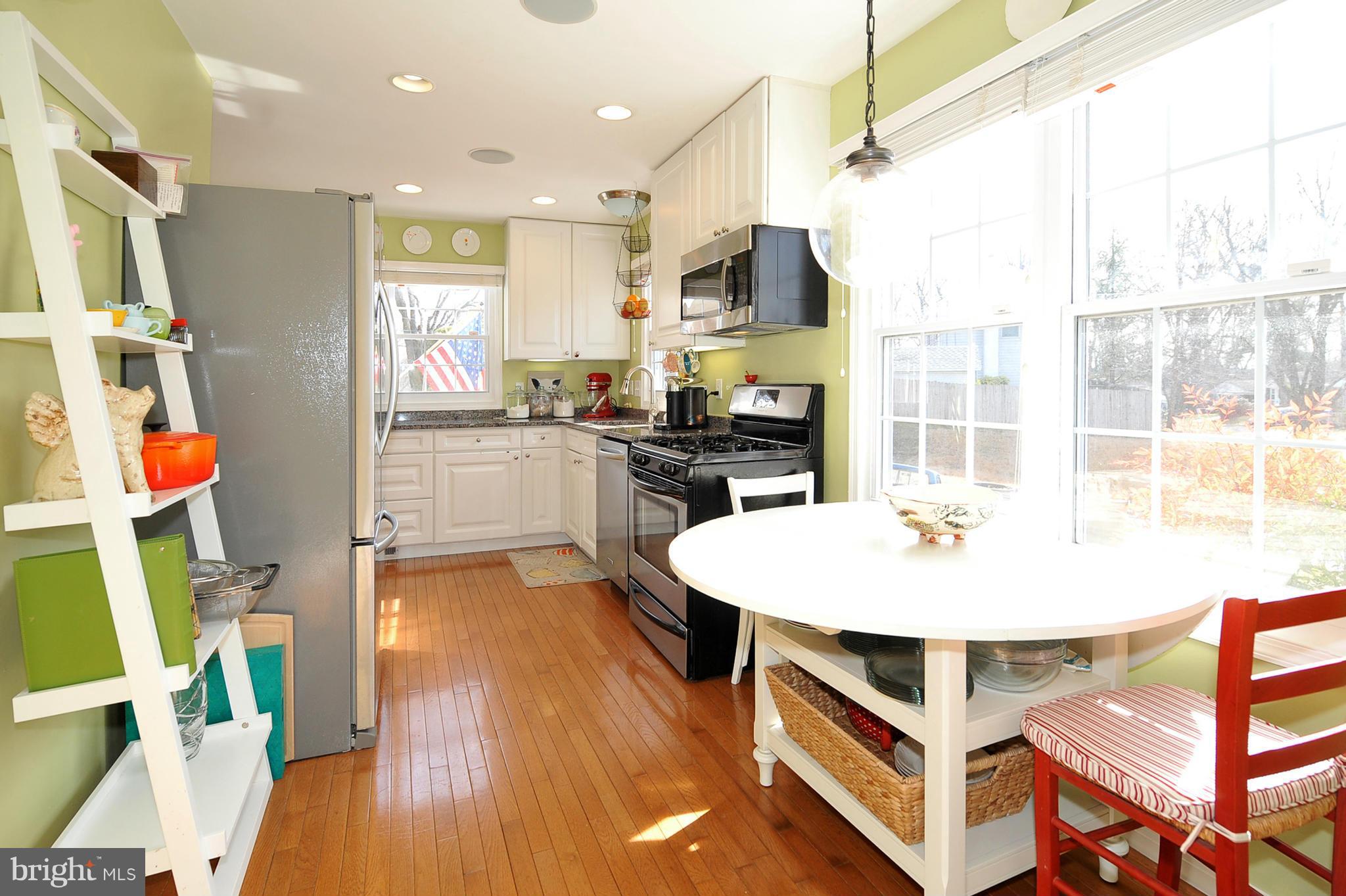 11525 Soward Drive Silver Spring, MD 20902 - Photo 5 of 27 Kitchen