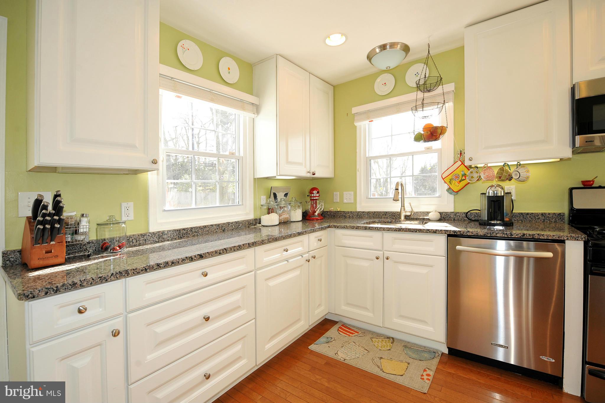 11525 Soward Drive Silver Spring, MD 20902 - Photo 7 of 27 Kitchen
