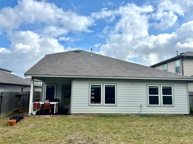 a front view of house with yard