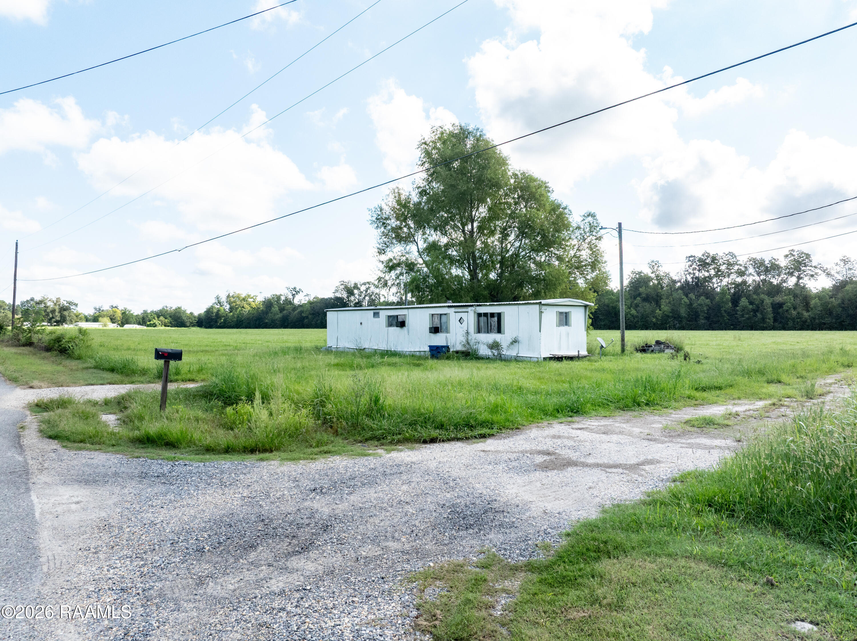 1025 Paul Road Breaux Bridge, LA 70517 - Photo 14 of 17 1-print-DJI_20260914232237_0720_D