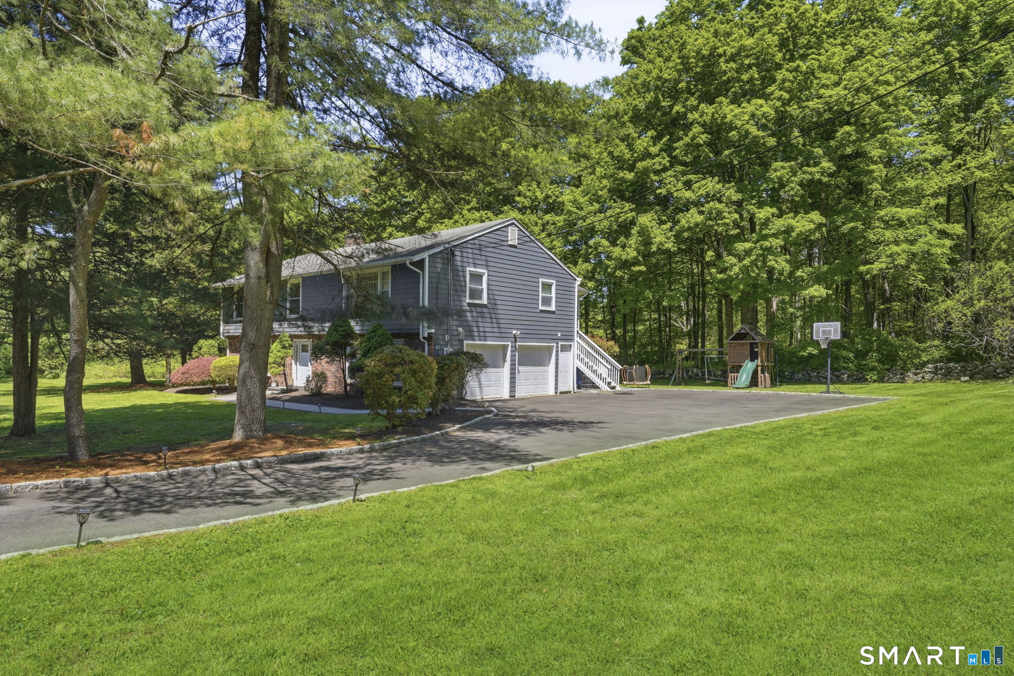 22 Cobblestone Place Wilton, CT 06897 - Photo 36 of 39