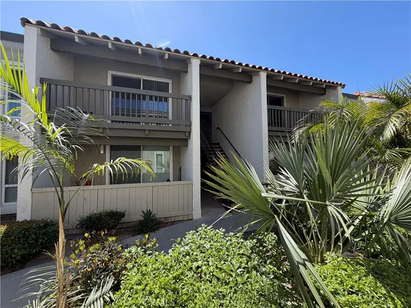 $1,590,000 | 17230 San Mateo Street, Unit 20, Fountain Valley, CA 92708