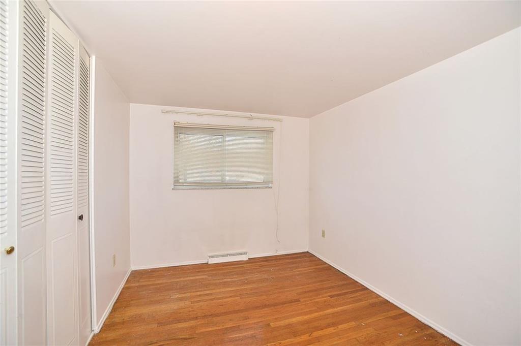 171 William Circle McKees Rocks, PA 15136 - Photo 8 of 14 3rd Bedroom