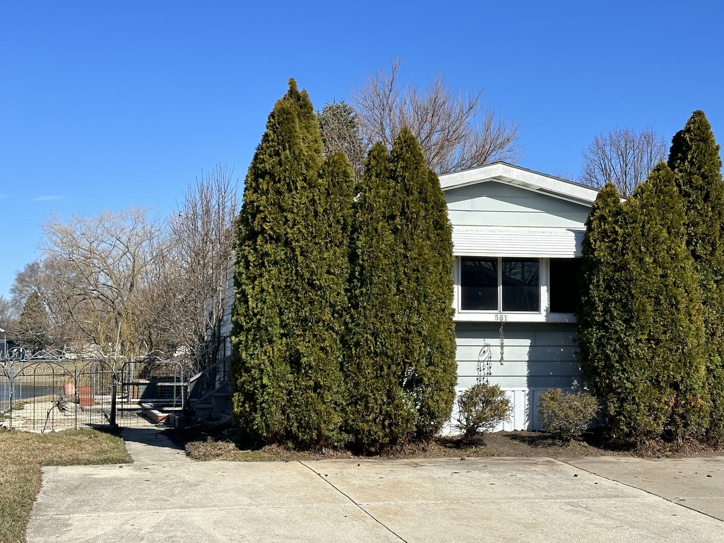 581 Huntsbridge Road Matteson, IL 60443 - Photo 1 of 24 Gallery Image 1