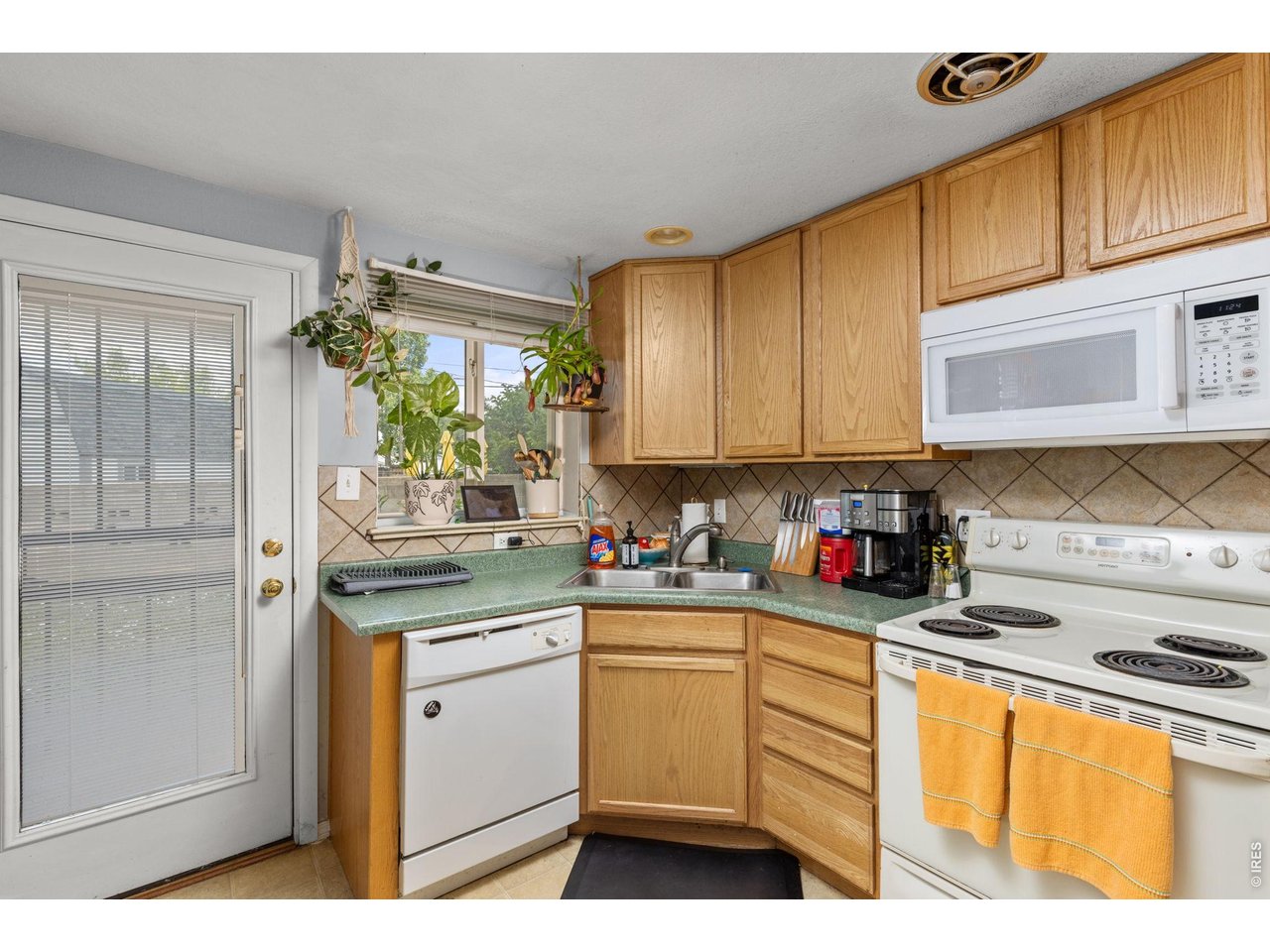 4653 Dover Street Wheat Ridge, CO 80033 - Photo 11 of 20 Plenty of cabinets
