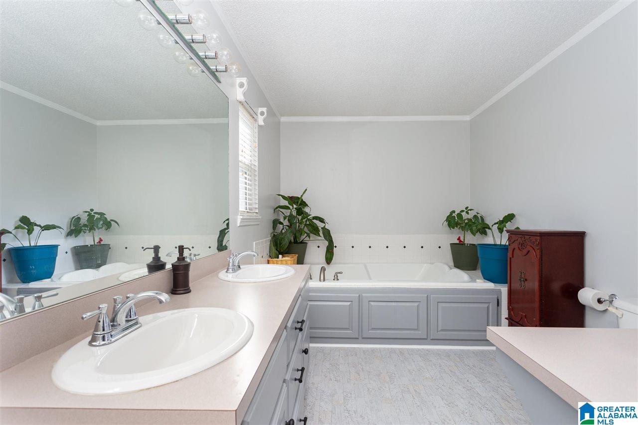 135 Northeast Nichols Road Leeds, AL 35094 - Photo 18 of 43