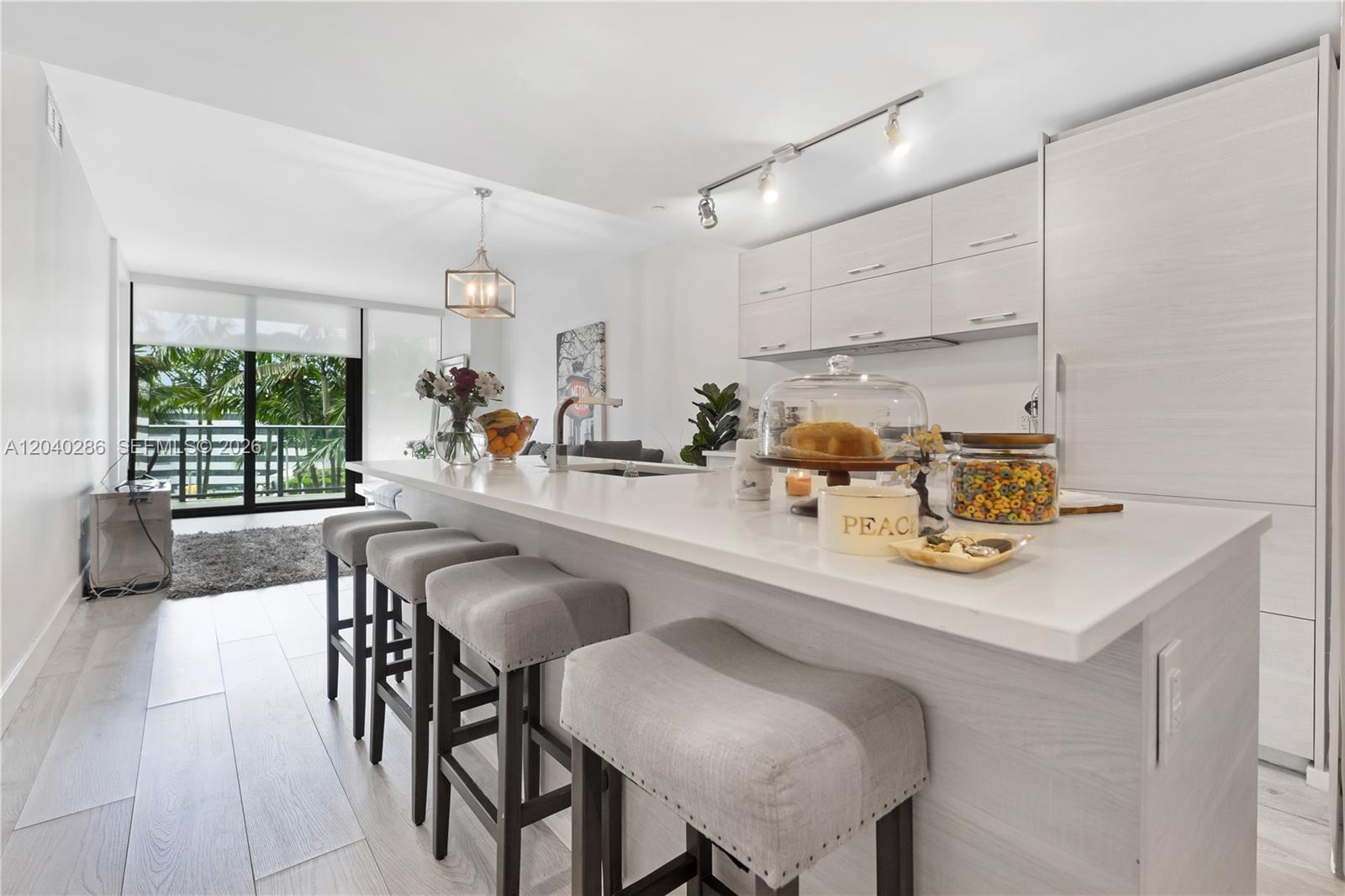 650 Northeast 32nd Street, Unit 703 Miami, FL 33137 - Photo 8 of 27