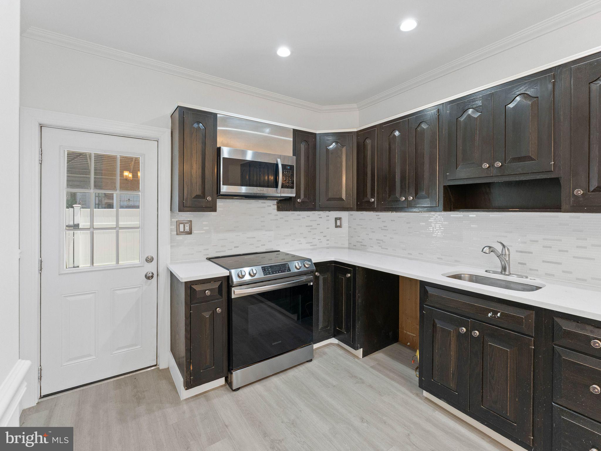 2815 Orthodox Street Philadelphia, PA 19137 - Photo 10 of 32