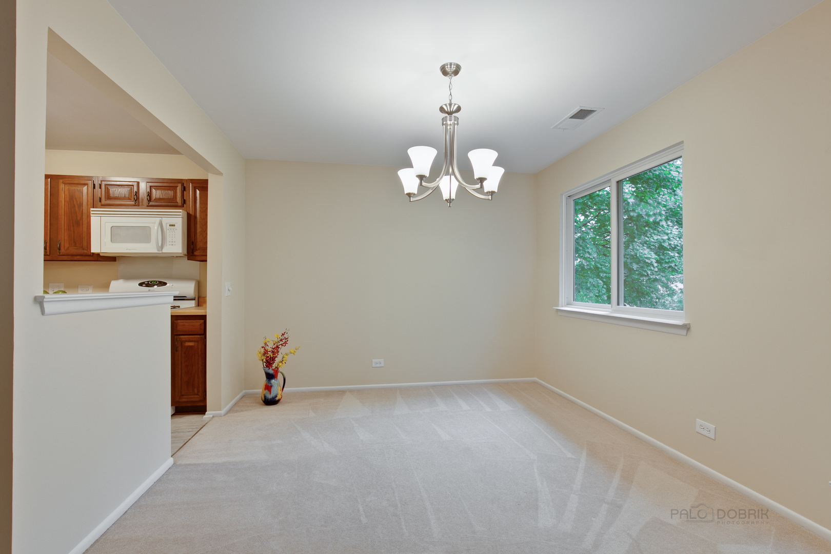 375 Newgate Court, Unit O2 Schaumburg, IL 60193 - Photo 6 of 24