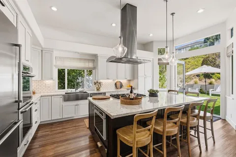 $2,295,000 | 3312 Avenida Anacapa, Carlsbad, CA 92009