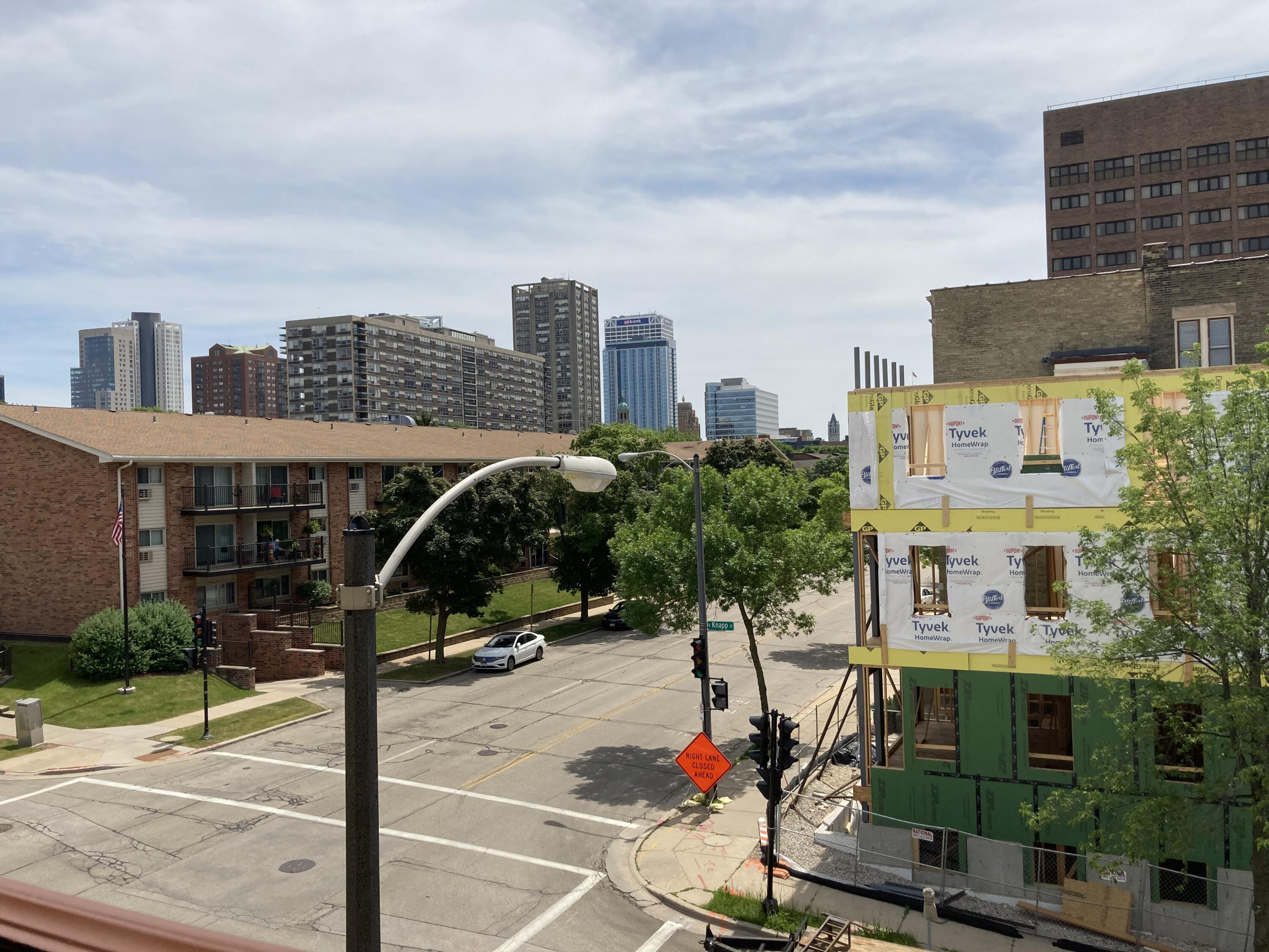 328 East Knapp Street Milwaukee, WI 53202 - Photo 10 of 10 View