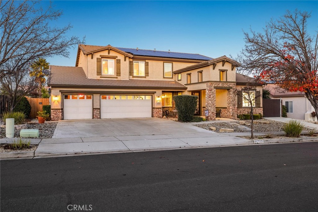 795 Angus Street Paso Robles, CA 93446 - Photo 64 of 75 front view of a house with a street