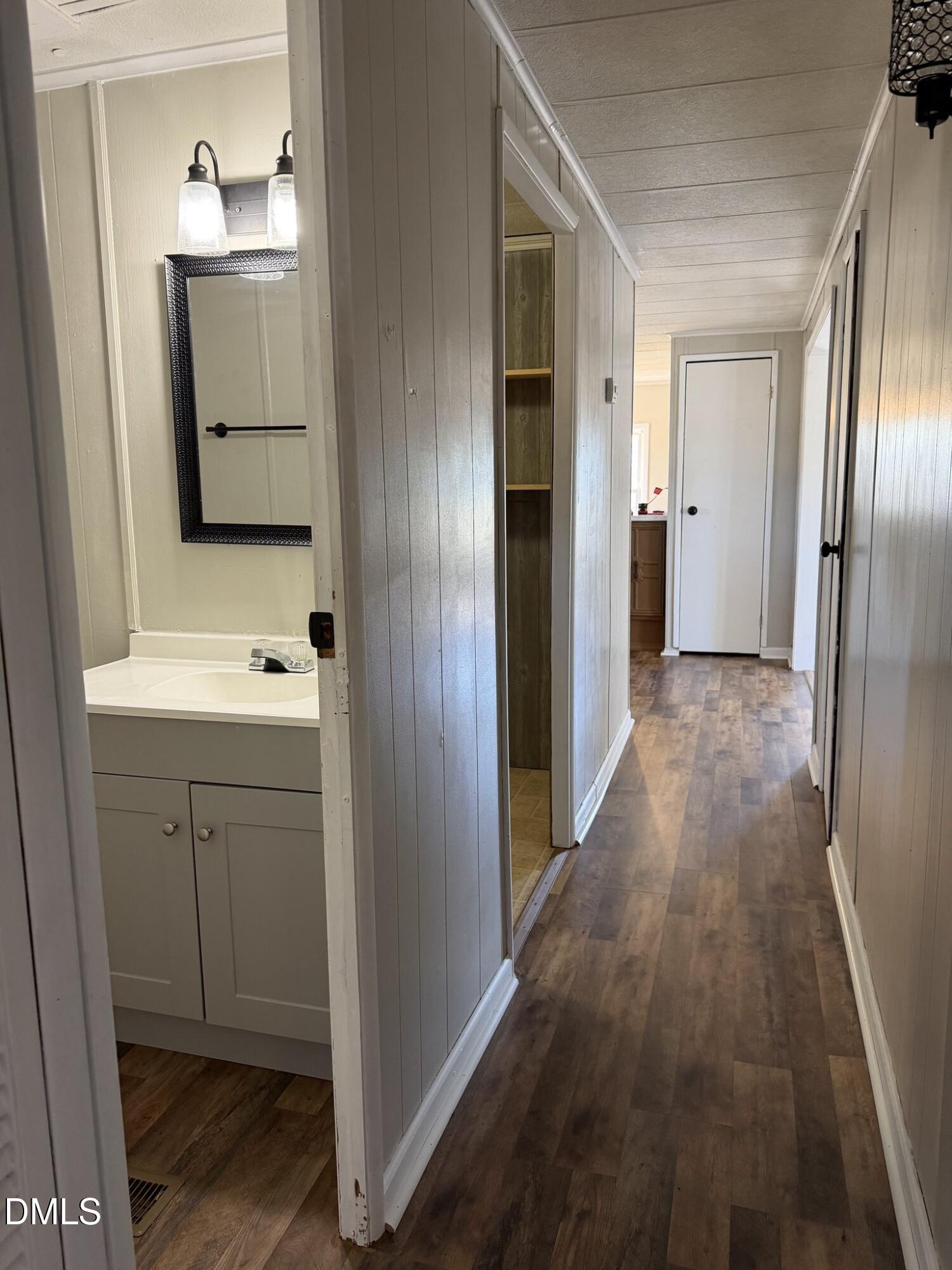 173 Lewis Iley Tew Road Dunn, NC 28334 - Photo 8 of 17 hallway