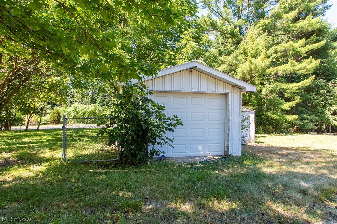 2739 South Cleveland Massillon Road Barberton, OH 44203 - Photo 26 of 28
