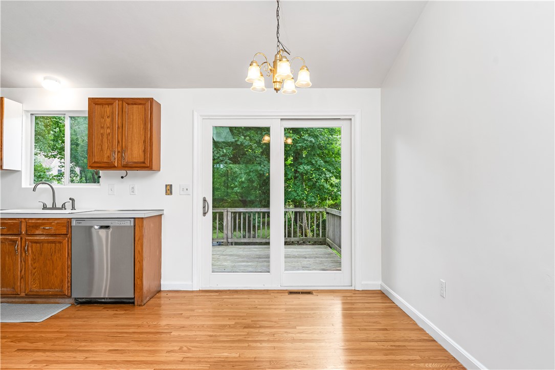 107 Huckleberry Road North Kingstown, RI 02852 - Photo 11 of 29