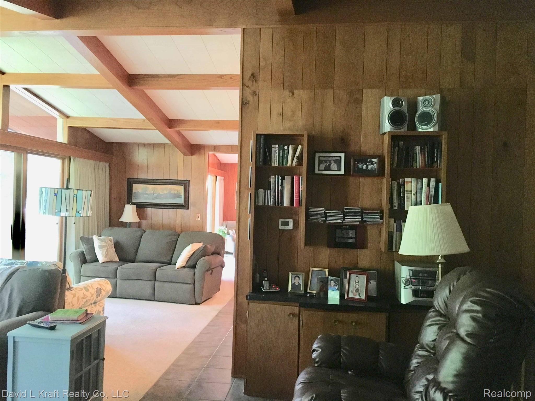 6268 West Kinde Road Caseville, MI 48725 - Photo 14 of 40 6268wKindeLR5.jpg