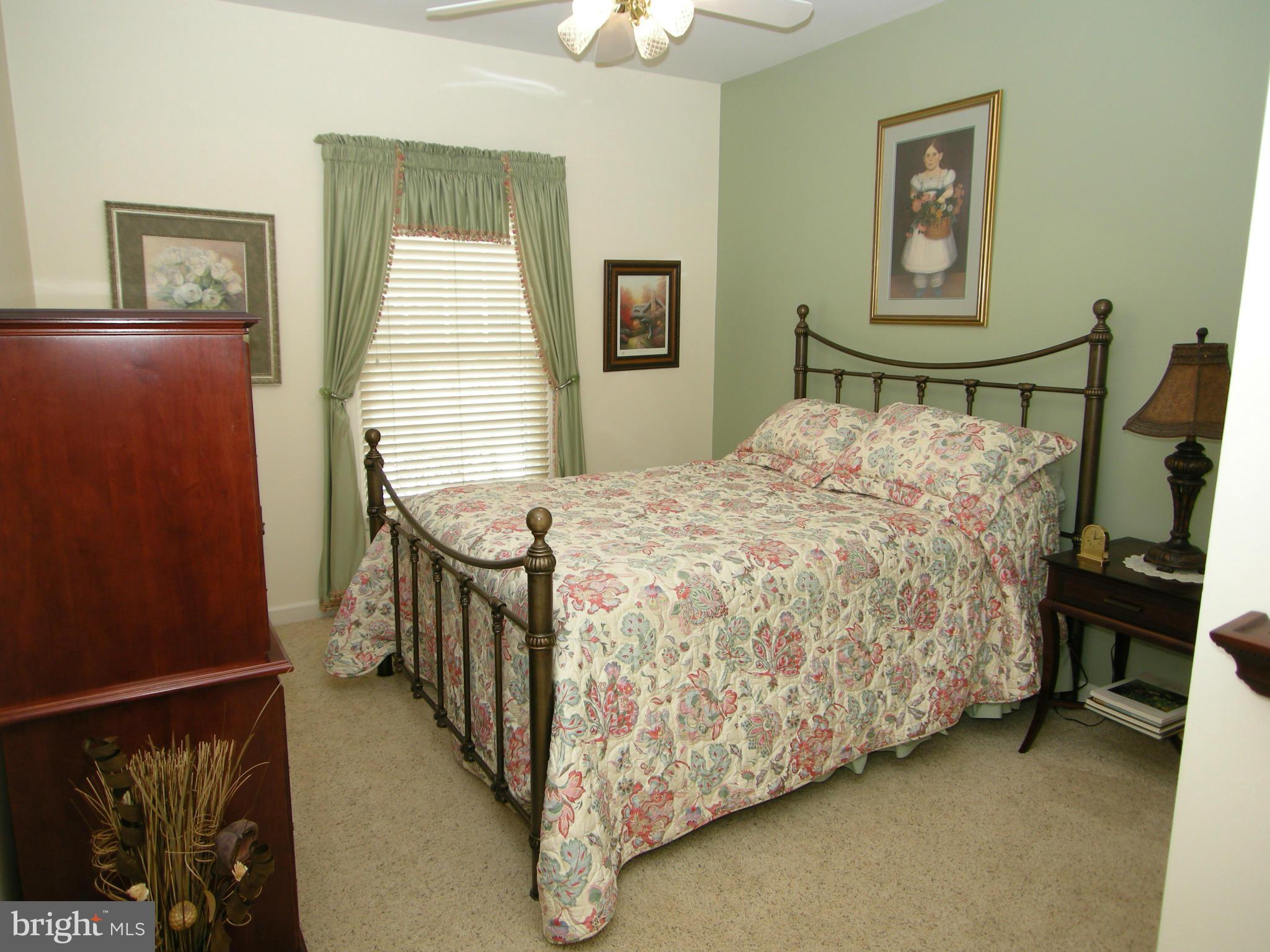 332 Colony Point Place Edgewater, MD 21037 - Photo 14 of 18 Bedroom