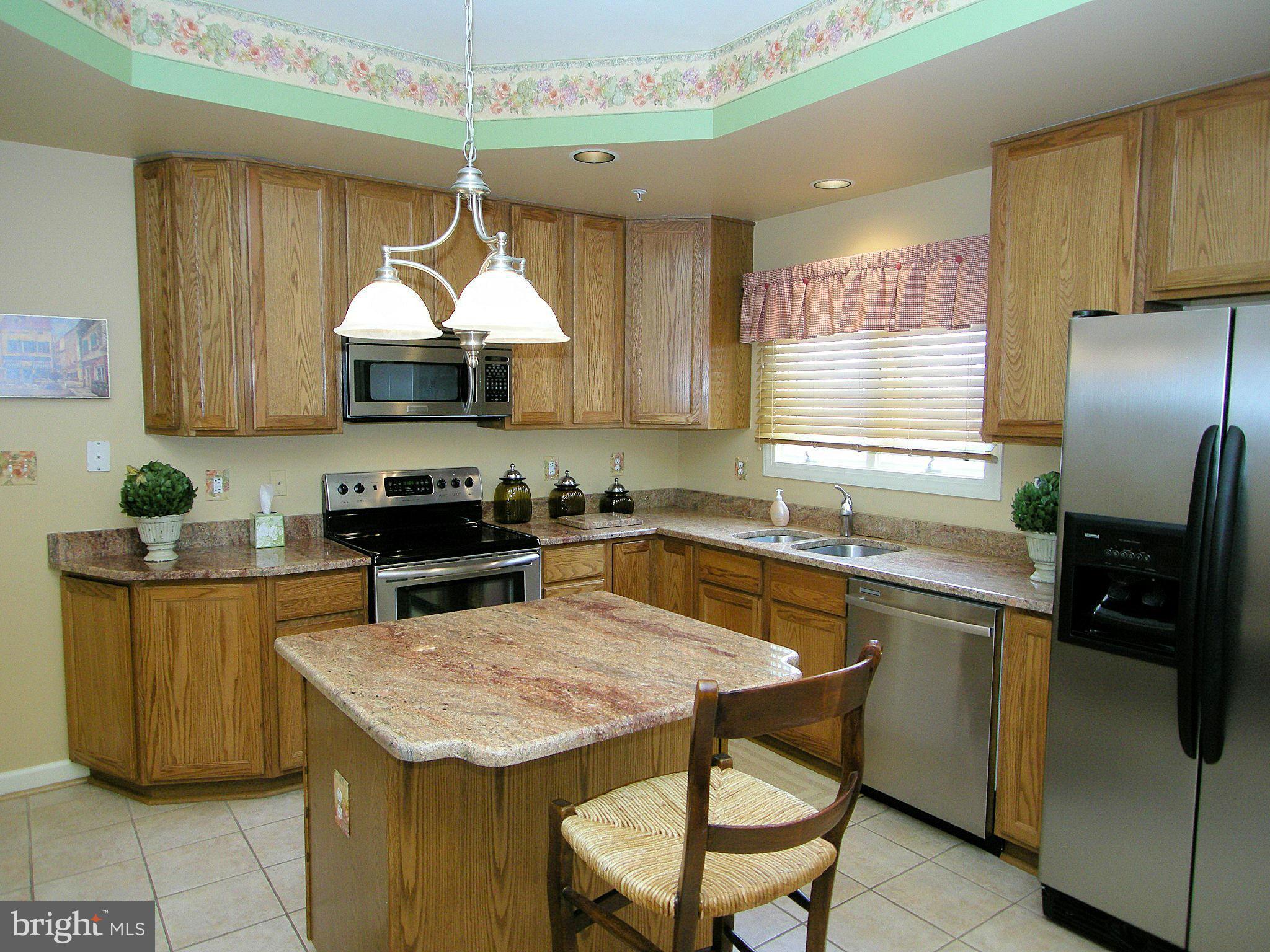 332 Colony Point Place Edgewater, MD 21037 - Photo 8 of 18 Kitchen