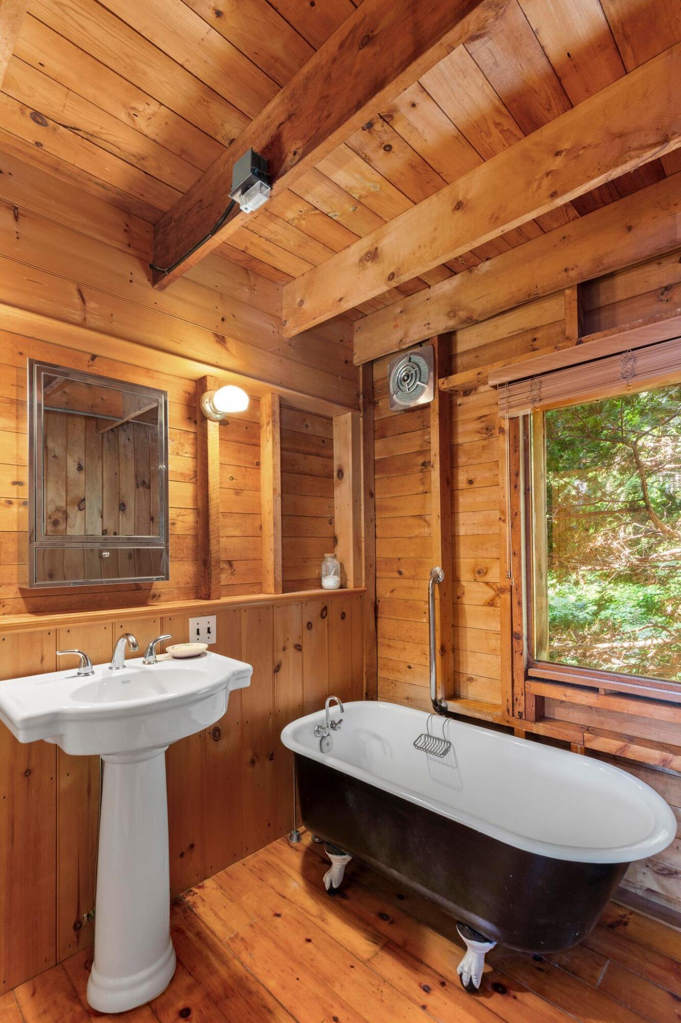 185 Forest Lake Road Friendship, ME 04547 - Photo 16 of 45 W17-ME2647_16